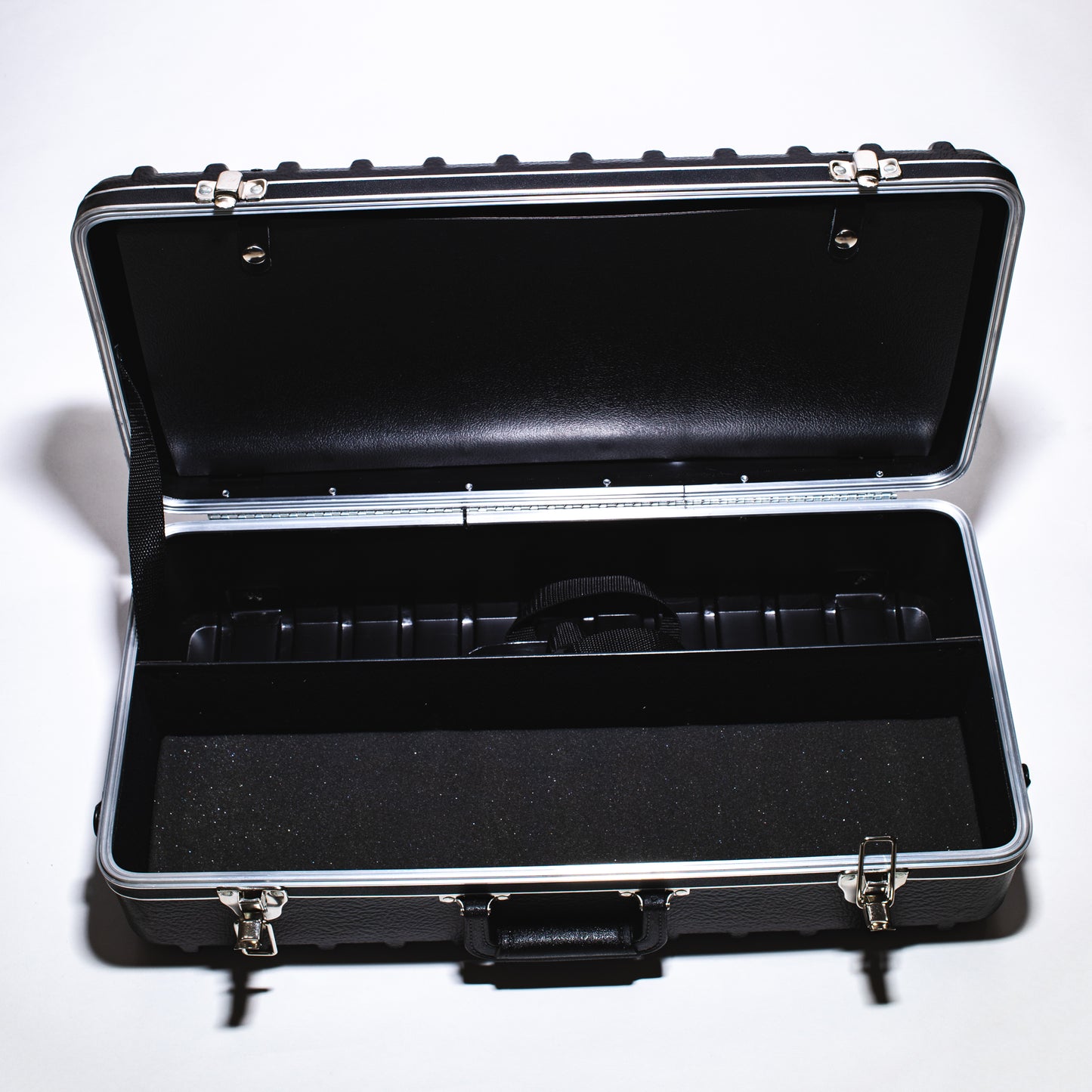 VIP-84 GO CASE OHNE EINSATZ